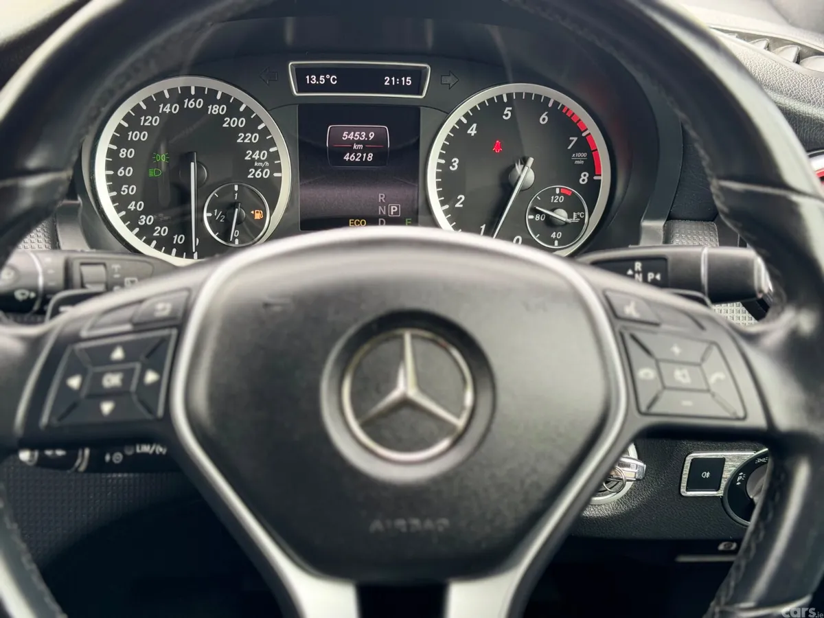 Mercedes-Benz A-Class Hatchback, Petrol, 2014, Red