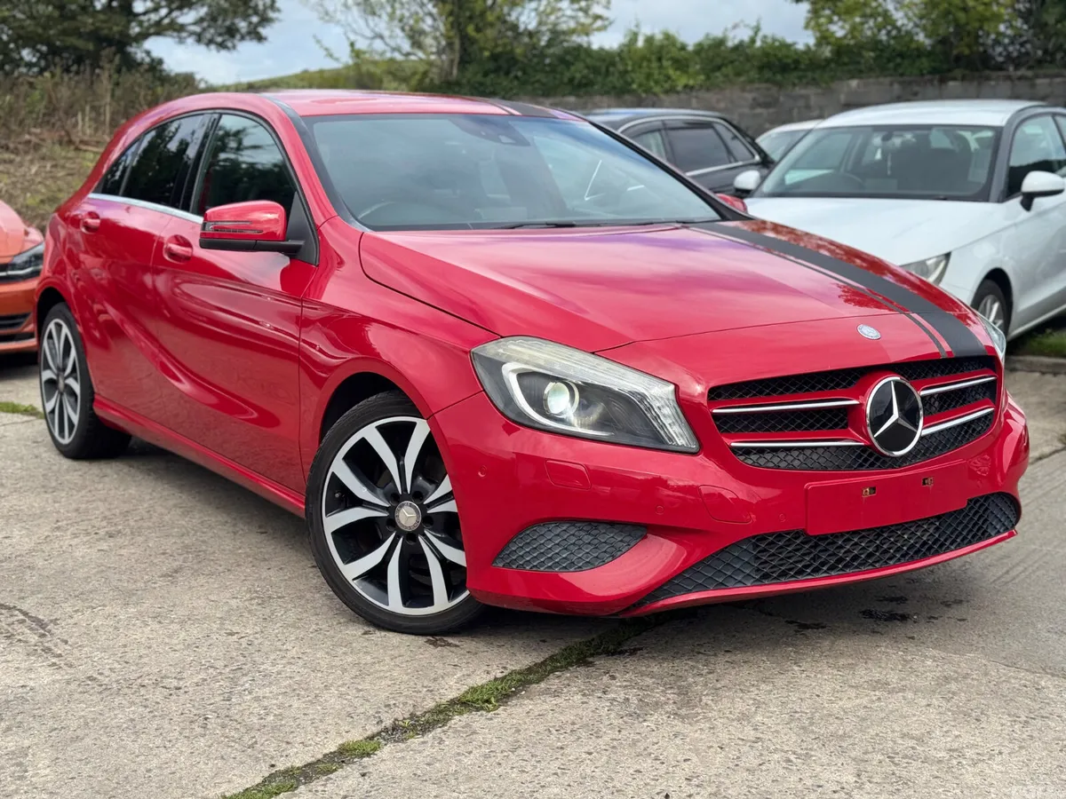 Mercedes-Benz A-Class Hatchback, Petrol, 2014, Red
