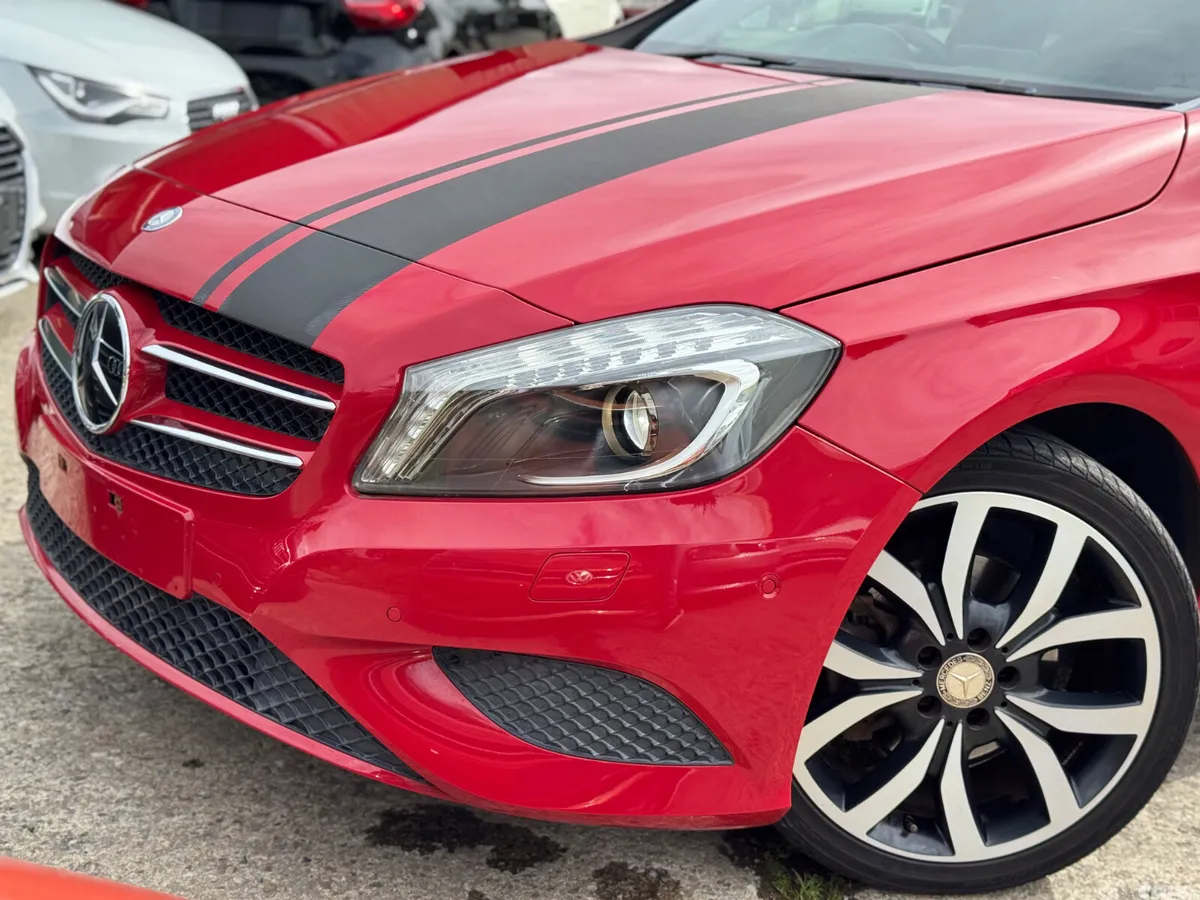 Mercedes-Benz A-Class Hatchback, Petrol, 2014, Red