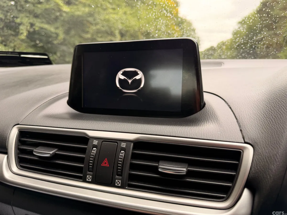 Mazda Mazda3 Saloon, Diesel, 2018, Red