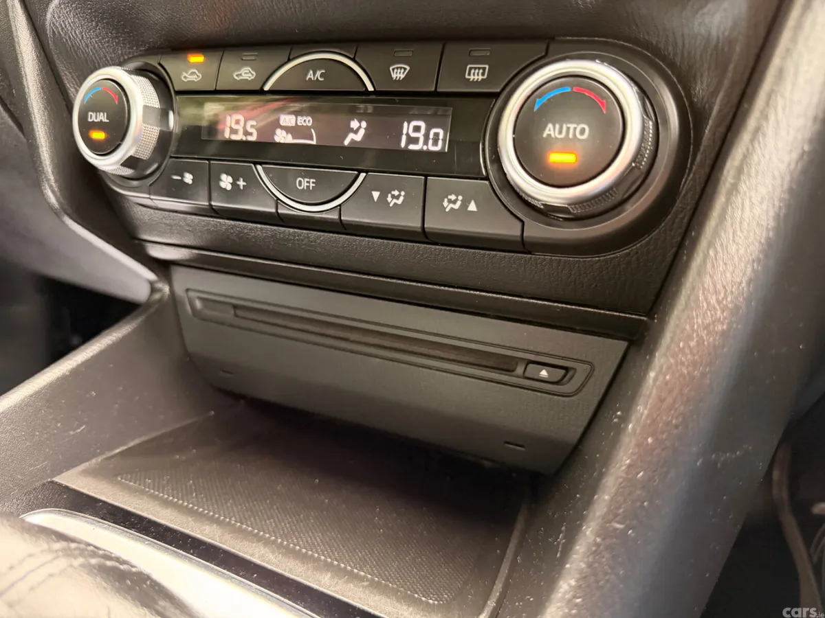 Mazda Mazda3 Saloon, Diesel, 2018, Red