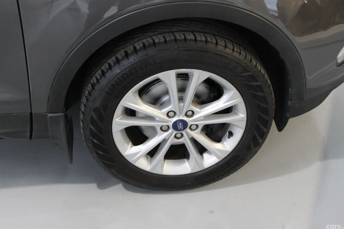 Ford Kuga SUV, Petrol, 2017, Grey