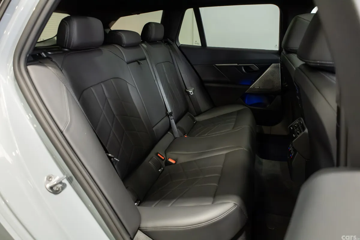 BMW 5-Series Estate, Petrol Plug-in Hybrid, 2025, Grey