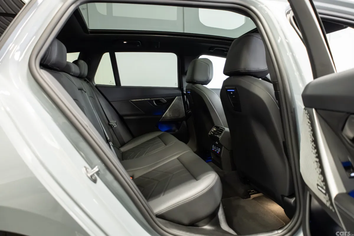 BMW 5-Series Estate, Petrol Plug-in Hybrid, 2025, Grey
