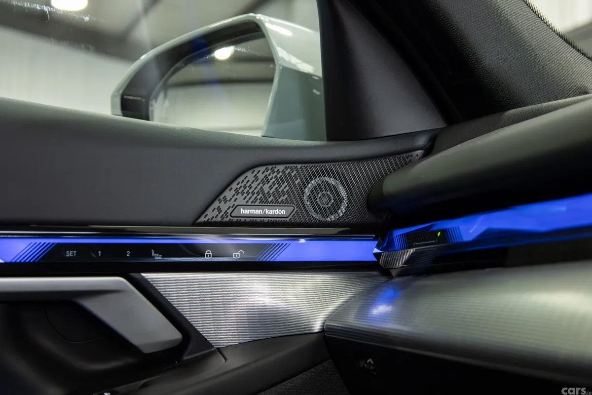 BMW 5-Series Estate, Petrol Plug-in Hybrid, 2025, Grey