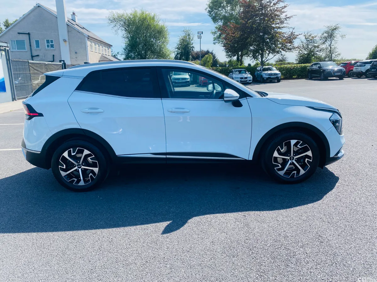 Kia Sportage SUV, Diesel, 2022, White