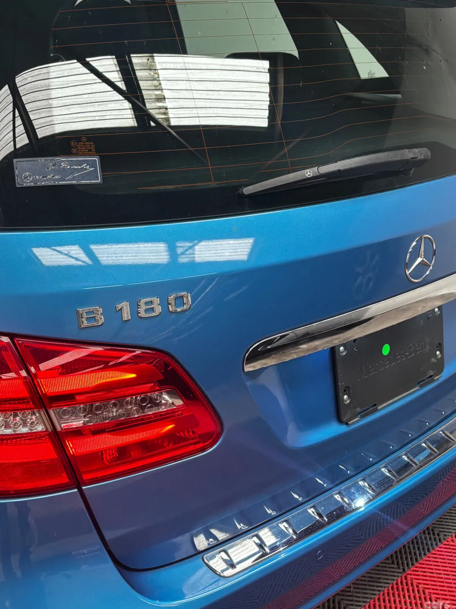 Mercedes-Benz B-Class Hatchback, Petrol, 2013, Blue