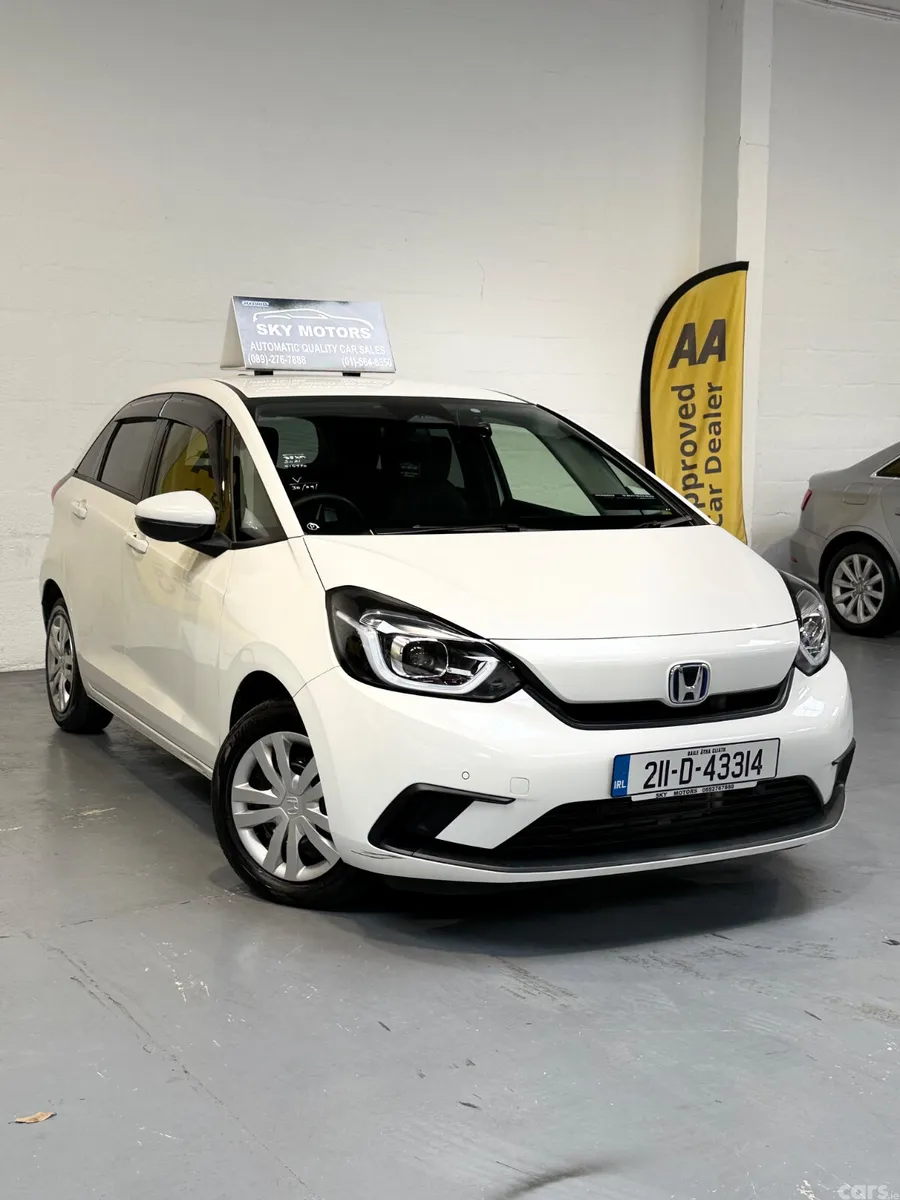 Honda Jazz Hatchback, Petrol Hybrid, 2021, White