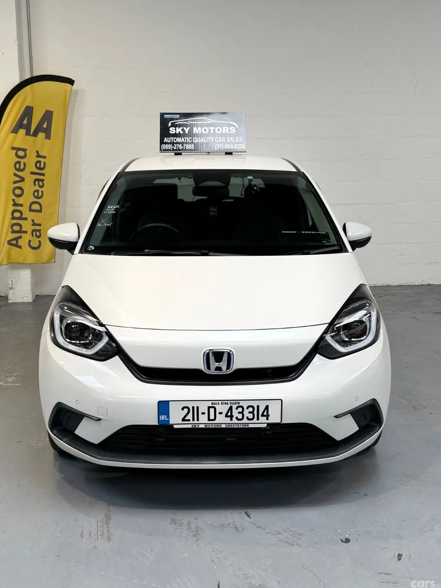 Honda Jazz Hatchback, Petrol Hybrid, 2021, White