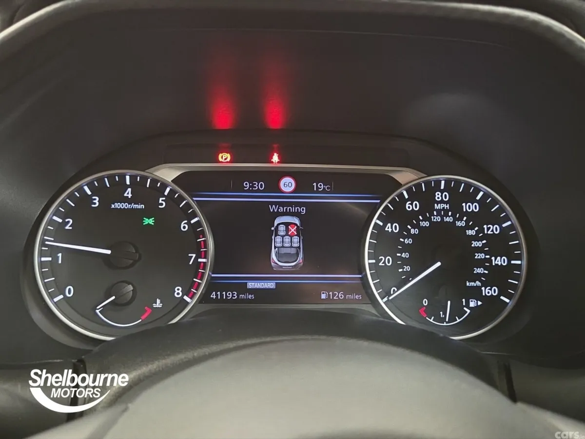 Nissan Juke Hatchback, Petrol, 2022, Silver