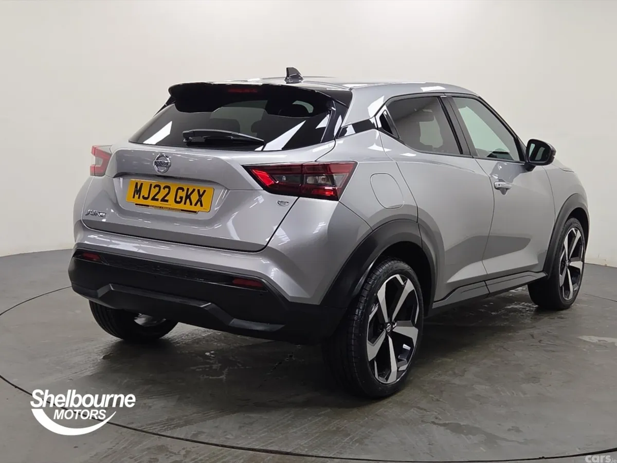 Nissan Juke Hatchback, Petrol, 2022, Silver