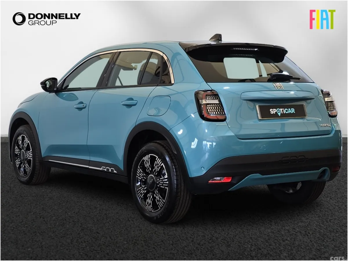 Fiat 600 Hatchback, Petrol, 2025, Blue