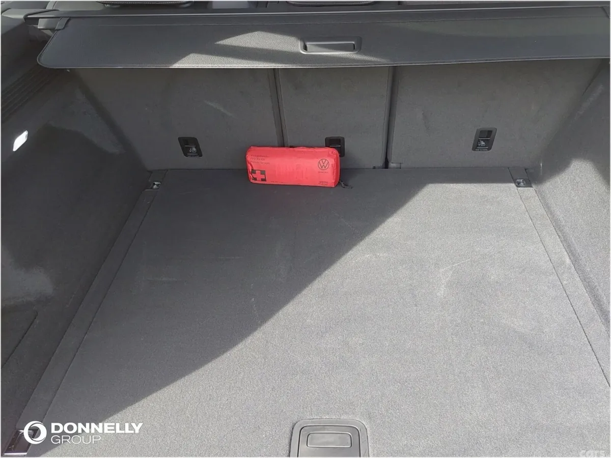 Volkswagen Touareg Estate, Diesel, 2026, Red