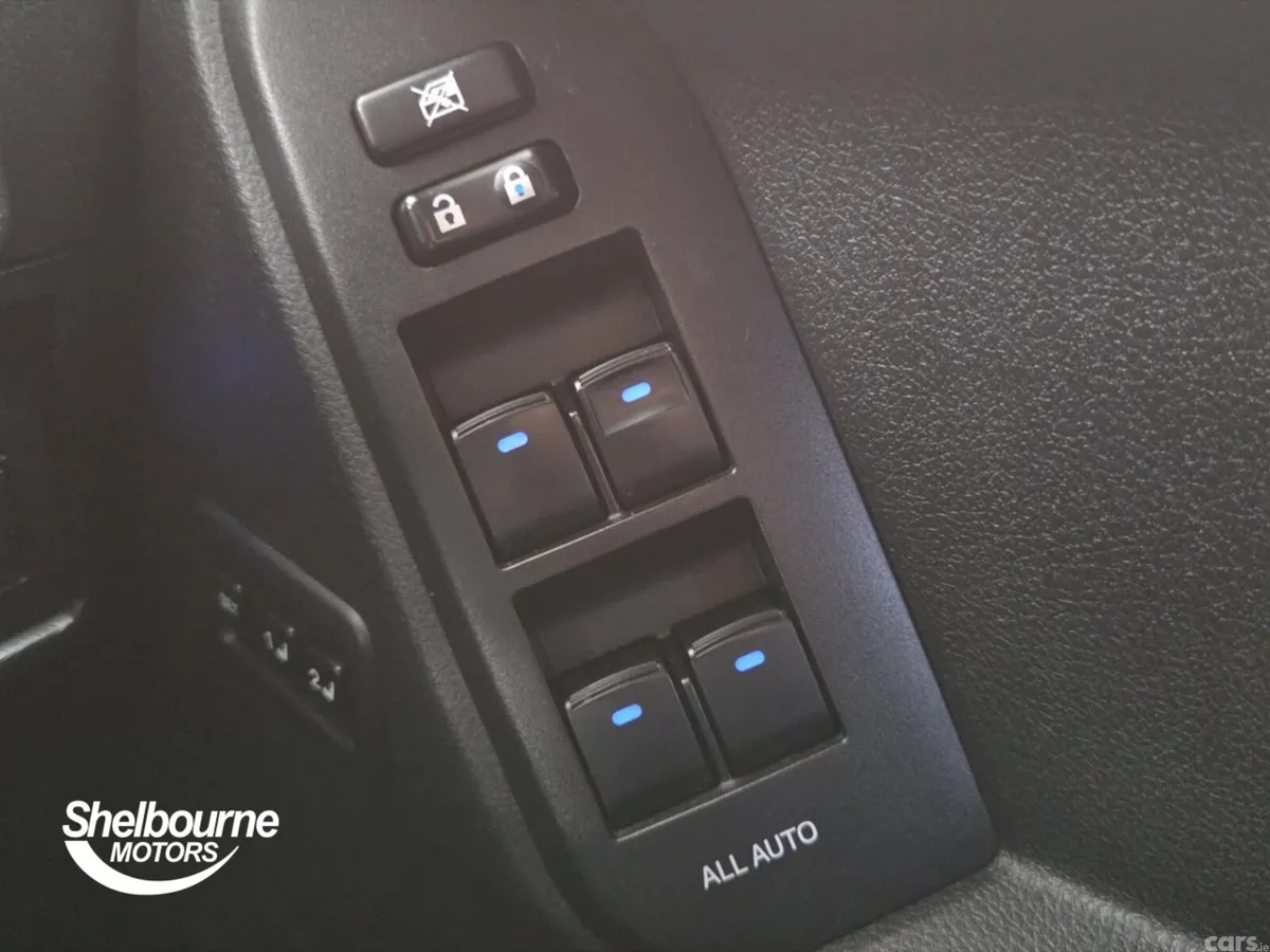 Toyota Land Cruiser SUV, Diesel, 2019, White