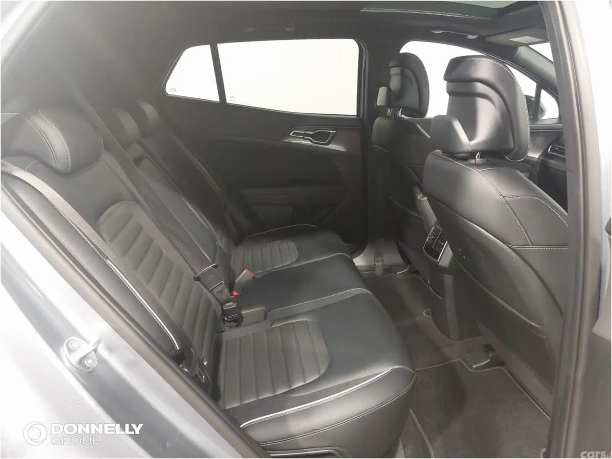Kia Sportage SUV, Petrol Hybrid, 2025, Silver