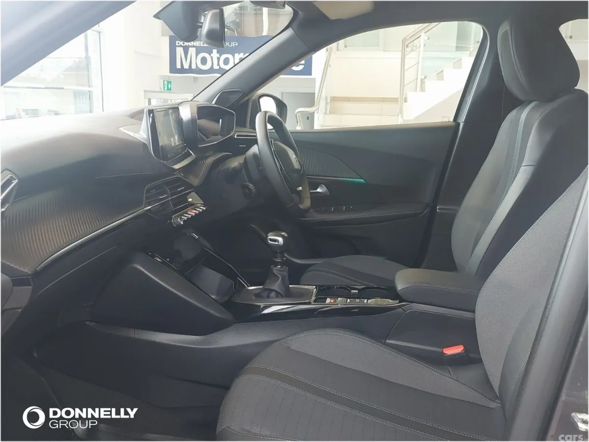 Peugeot 2008 Estate, Petrol, 2023, Grey