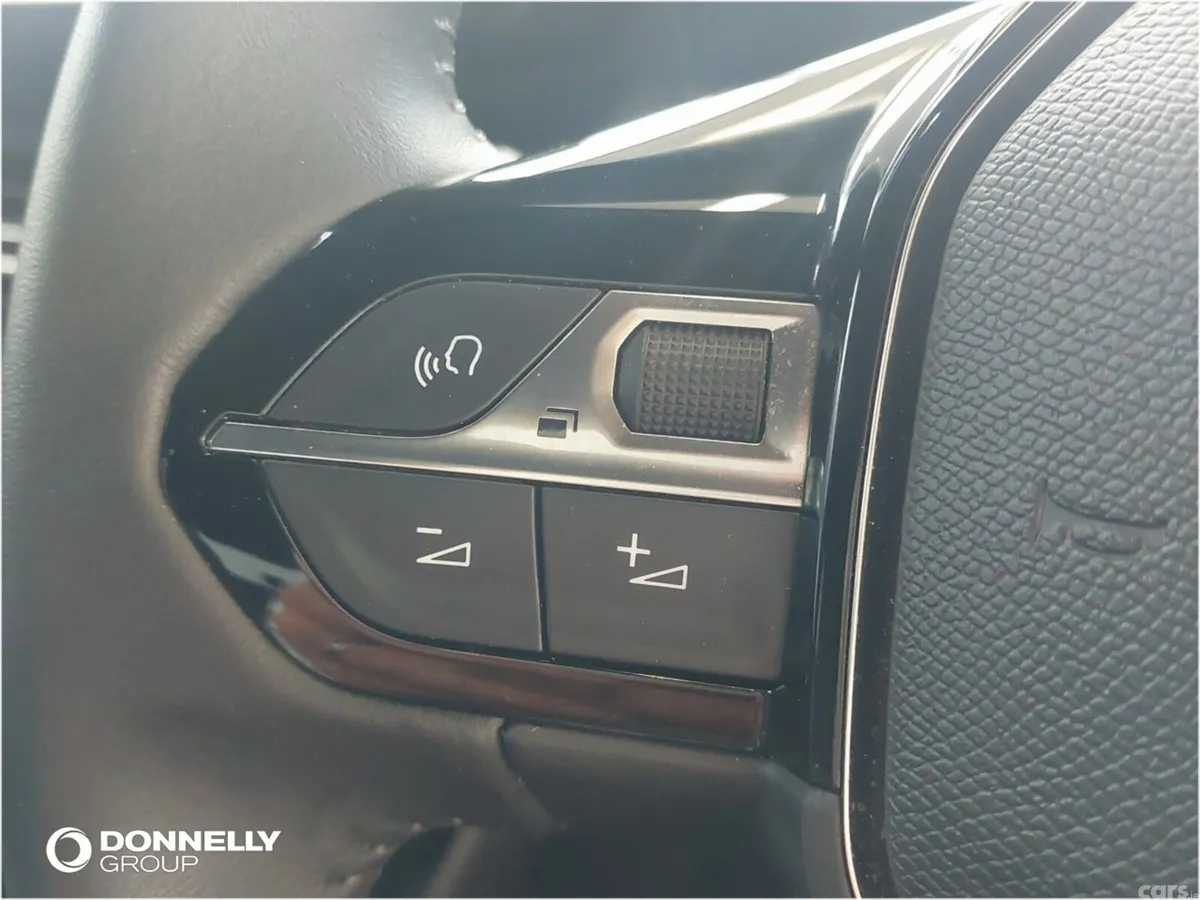 Peugeot 2008 Estate, Petrol, 2023, Grey