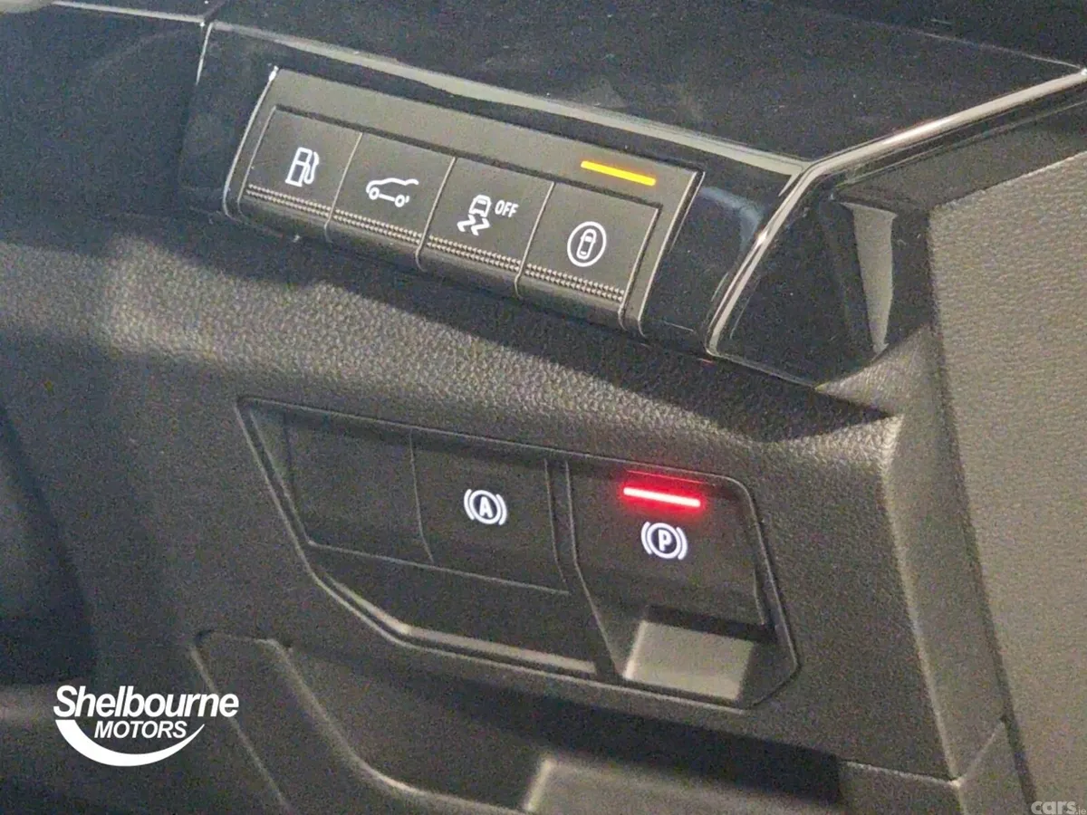 Renault Rafale Estate, Petrol Hybrid, 2025, White