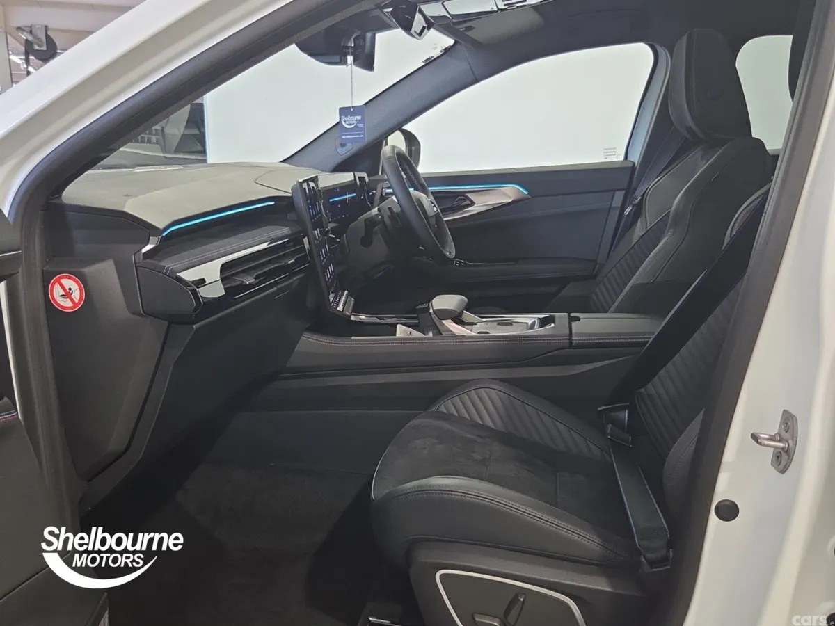 Renault Rafale Estate, Petrol Hybrid, 2025, White