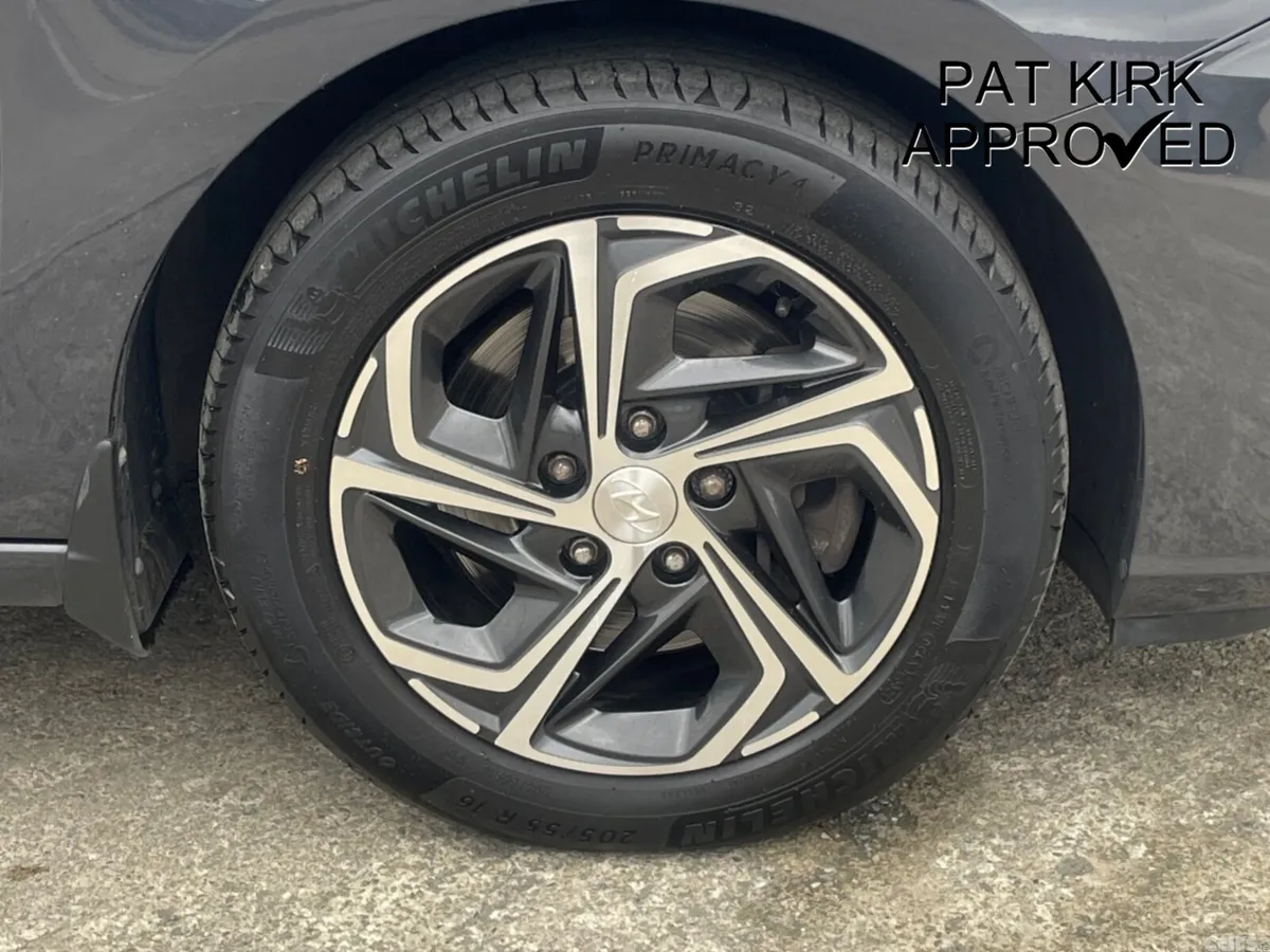 Hyundai i30 Estate, Petrol, 2023, Grey