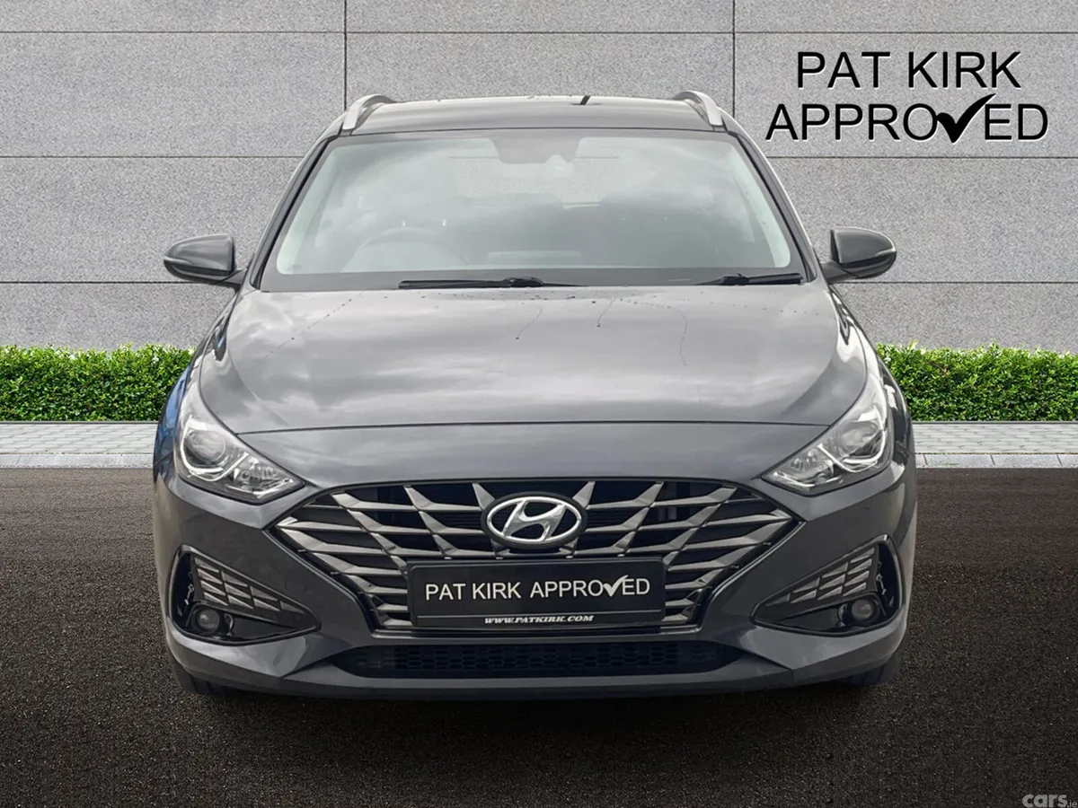 Hyundai i30 Estate, Petrol, 2023, Grey