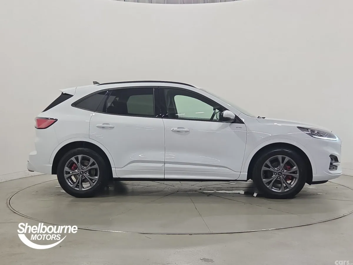 Ford Kuga Hatchback, Petrol, 2023, White