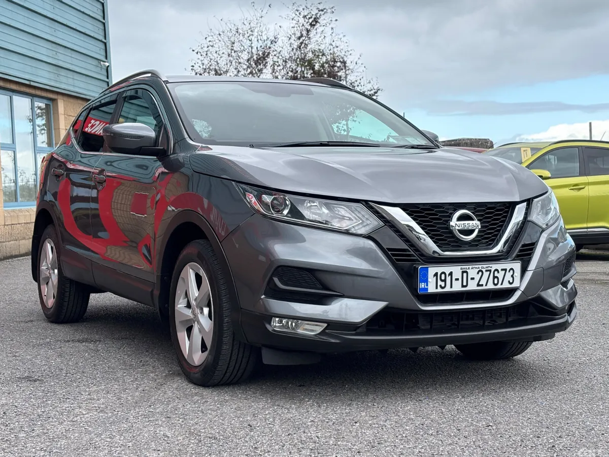 Nissan Qashqai MPV, Petrol, 2019, Grey