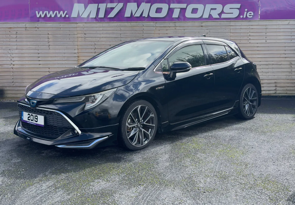 Toyota Corolla Hatchback, Petrol Hybrid, 2019, Black