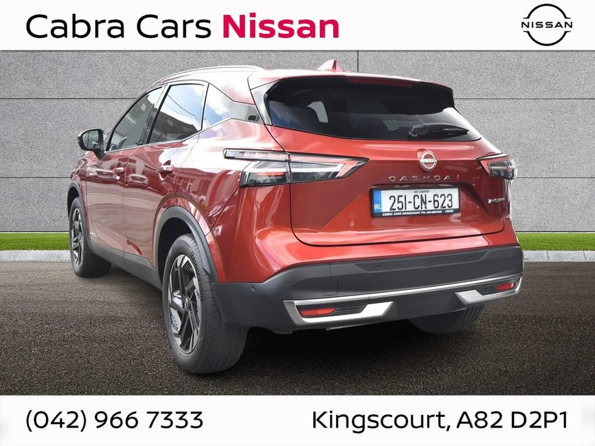 Nissan Qashqai MPV, Petrol Hybrid, 2025, Red