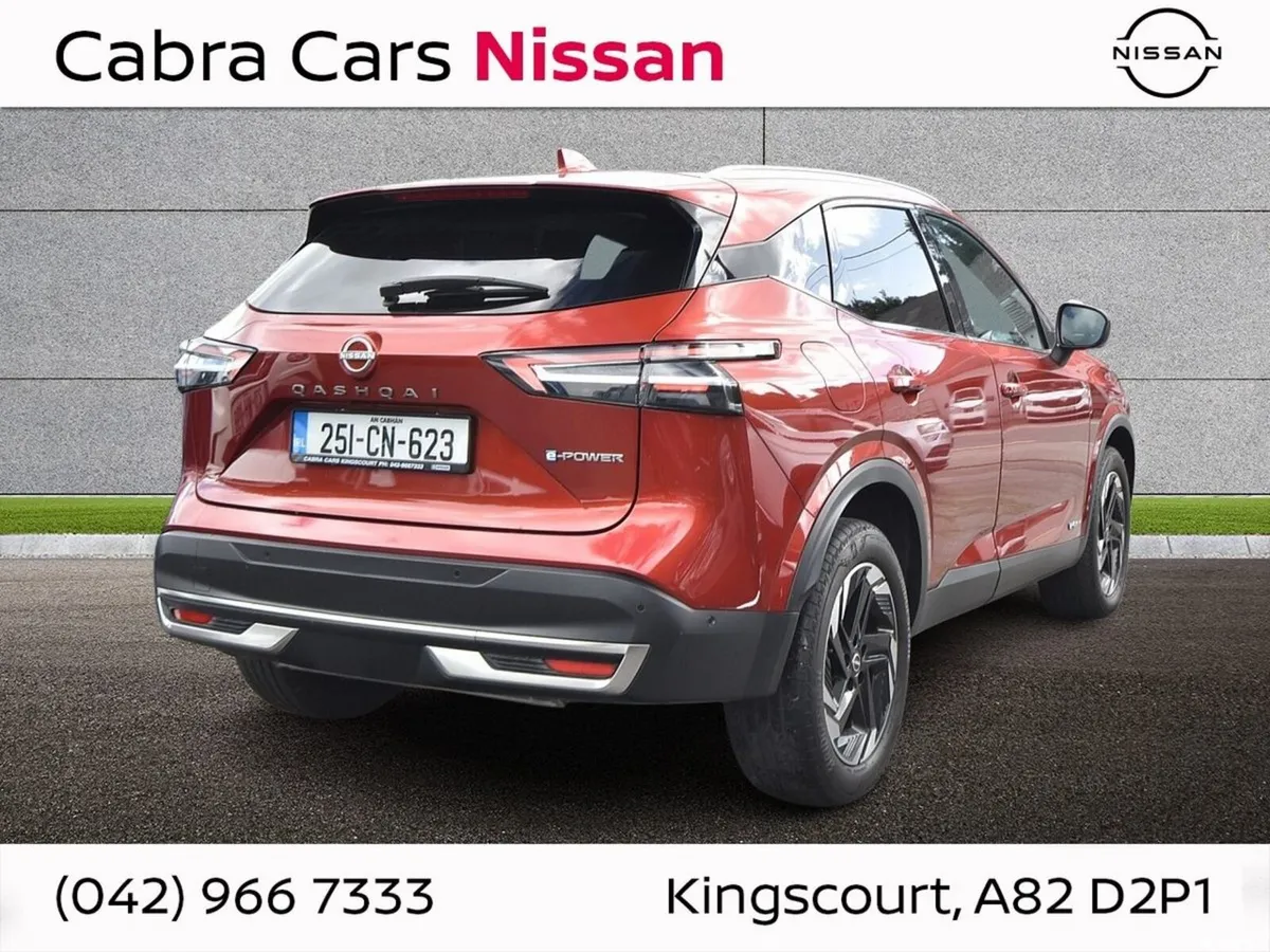 Nissan Qashqai MPV, Petrol Hybrid, 2025, Red