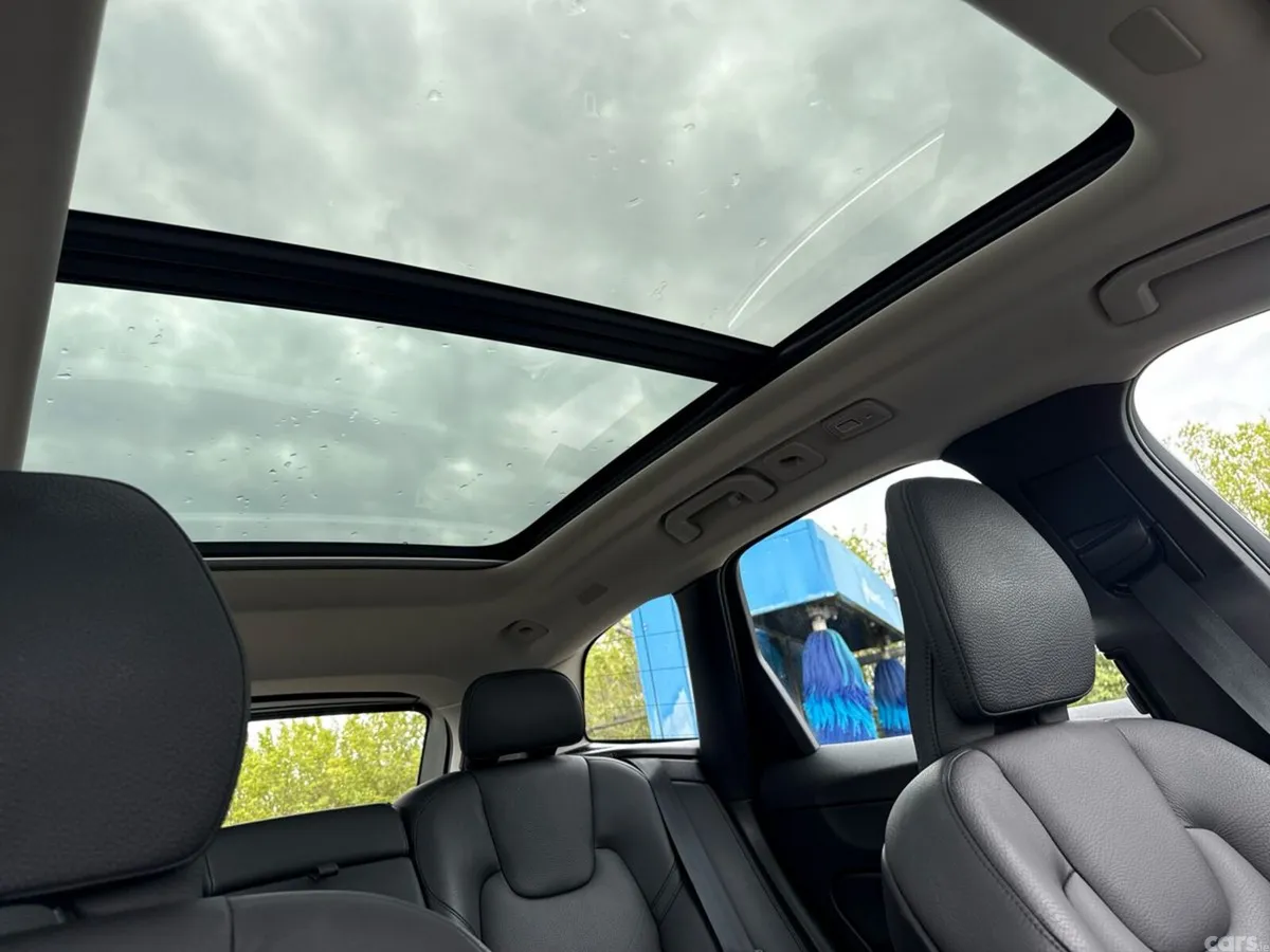 Volvo XC60 SUV, Petrol Plug-in Hybrid, 2024, Grey
