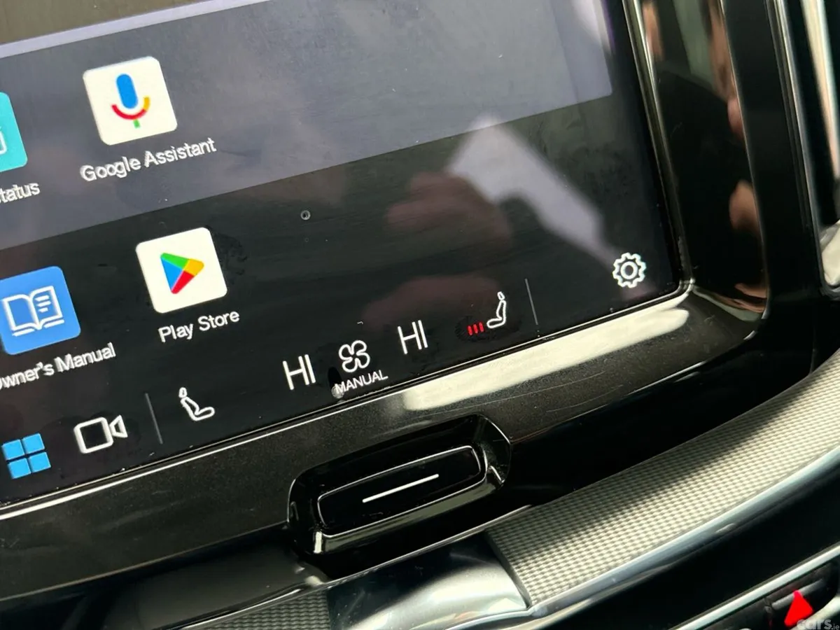 Volvo XC60 SUV, Petrol Plug-in Hybrid, 2024, Grey