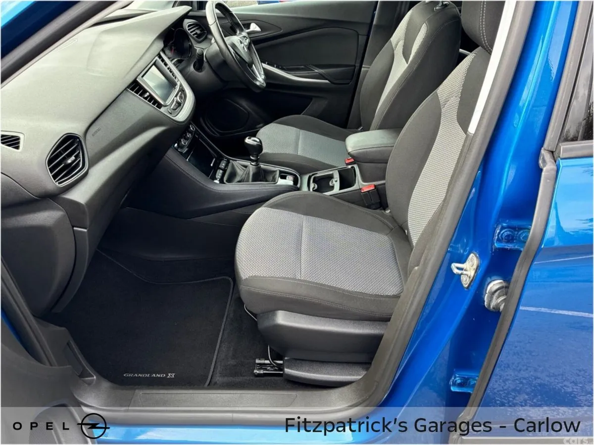 Opel Grandland X SUV, Diesel, 2019, Blue