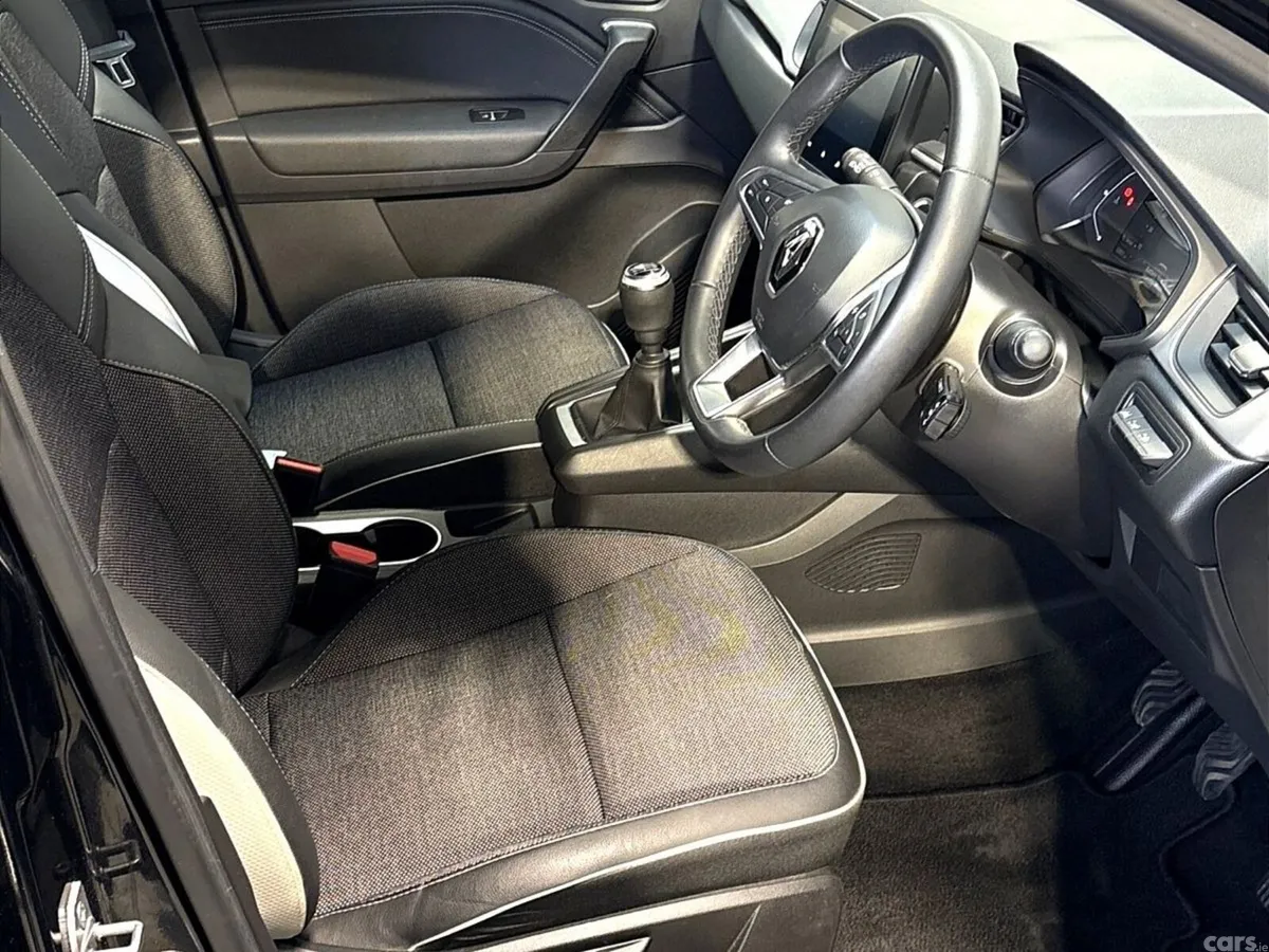 Renault Captur Hatchback, Petrol, 2024, Black