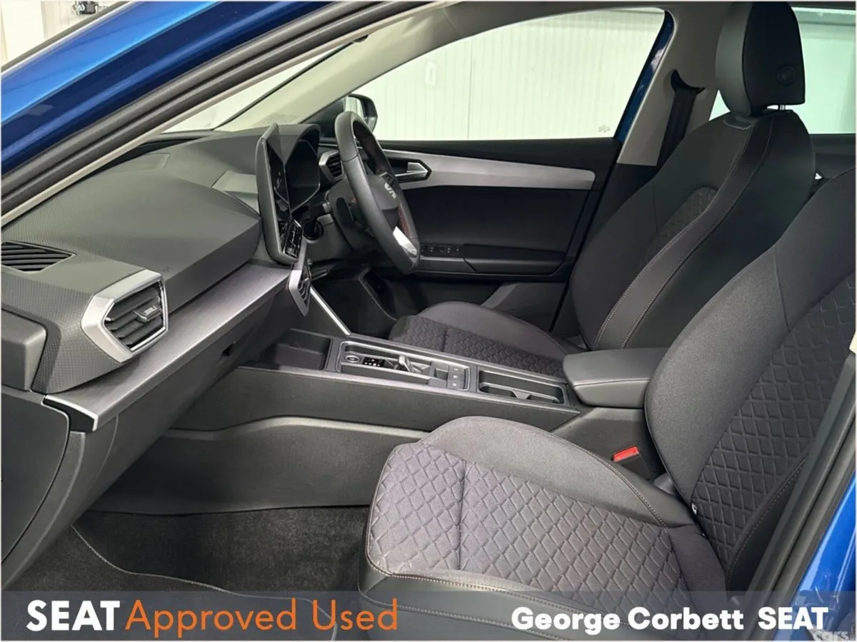 SEAT Leon Hatchback, Petrol Plug-in Hybrid, 2025, Blue