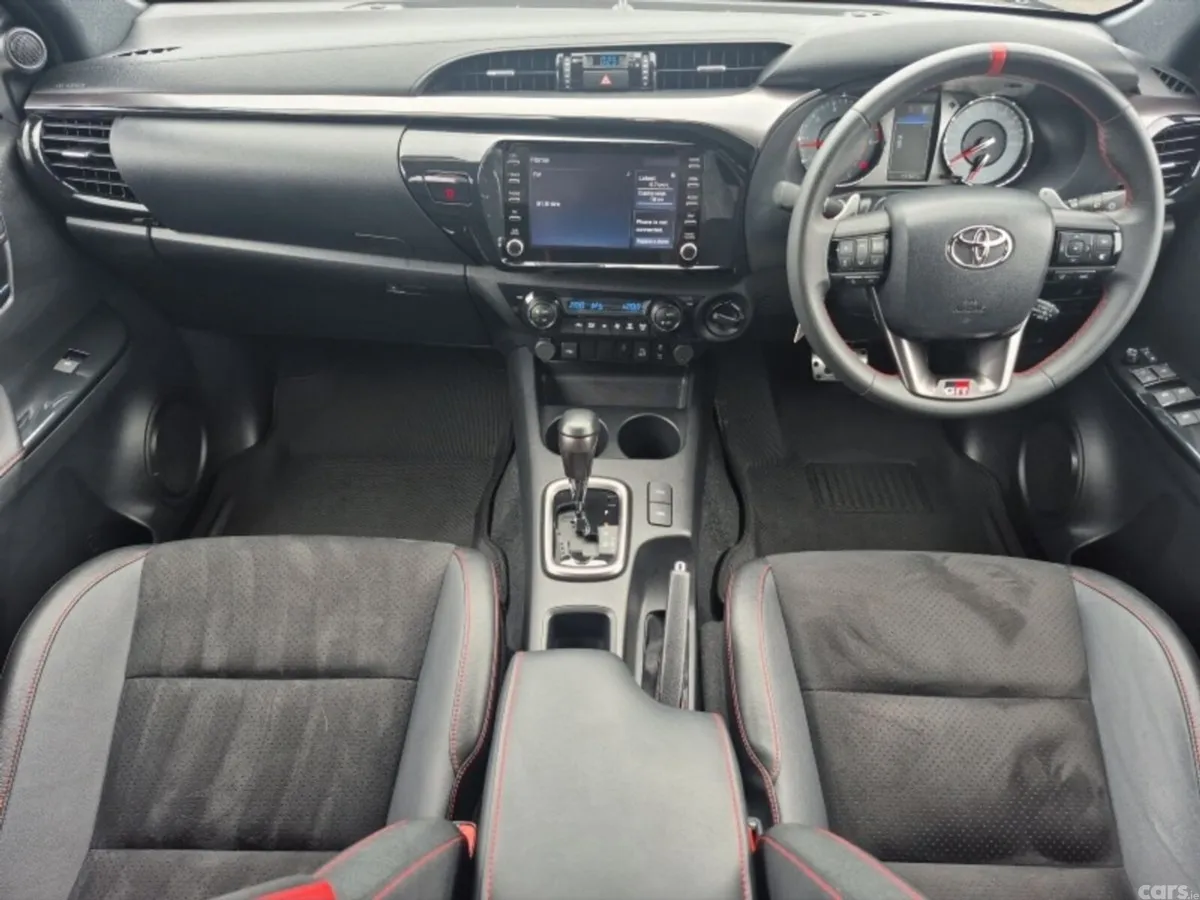 Toyota Hilux Pick Up, Diesel, 2024, Black