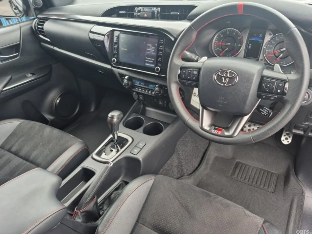 Toyota Hilux Pick Up, Diesel, 2024, Black