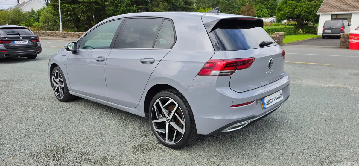 Volkswagen Golf Hatchback, Petrol Hybrid, 2023, Grey
