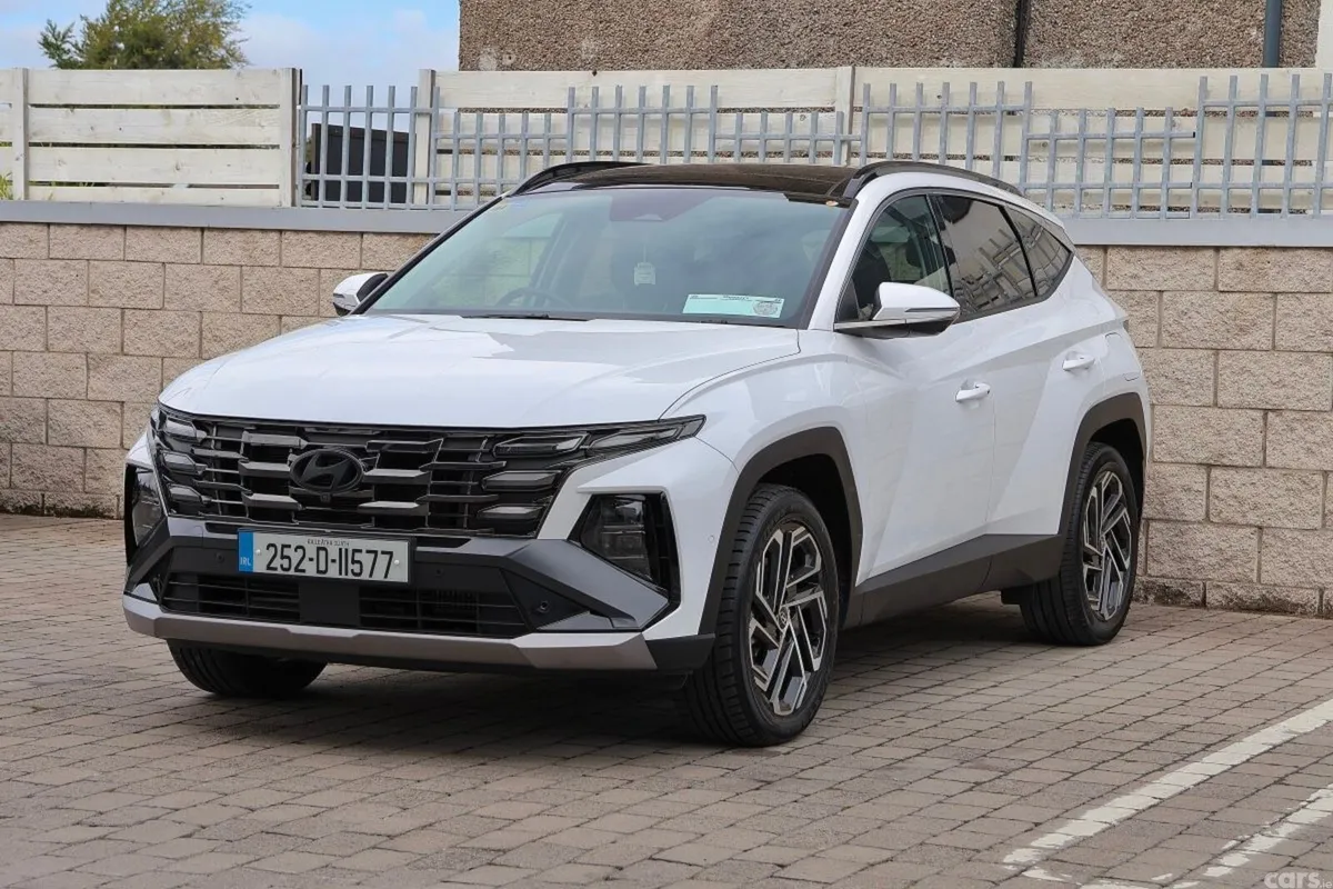 Hyundai Tucson SUV, Petrol Plug-in Hybrid, 2025, White