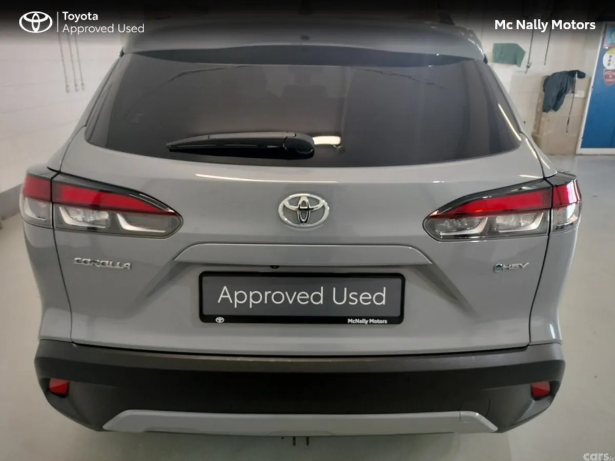 Toyota Corolla Cross Hatchback, Petrol Hybrid, 2024, Grey