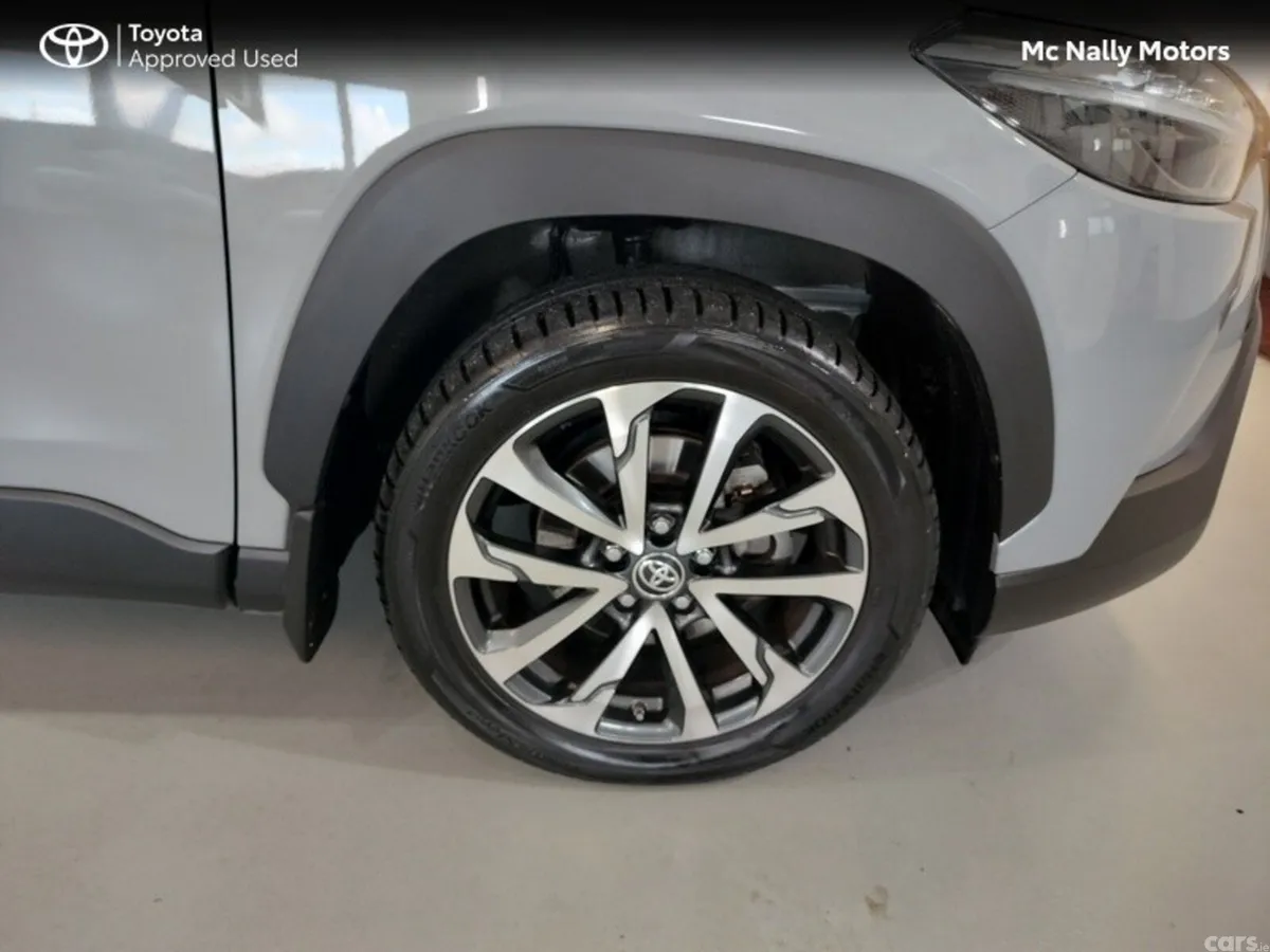 Toyota Corolla Cross Hatchback, Petrol Hybrid, 2024, Grey