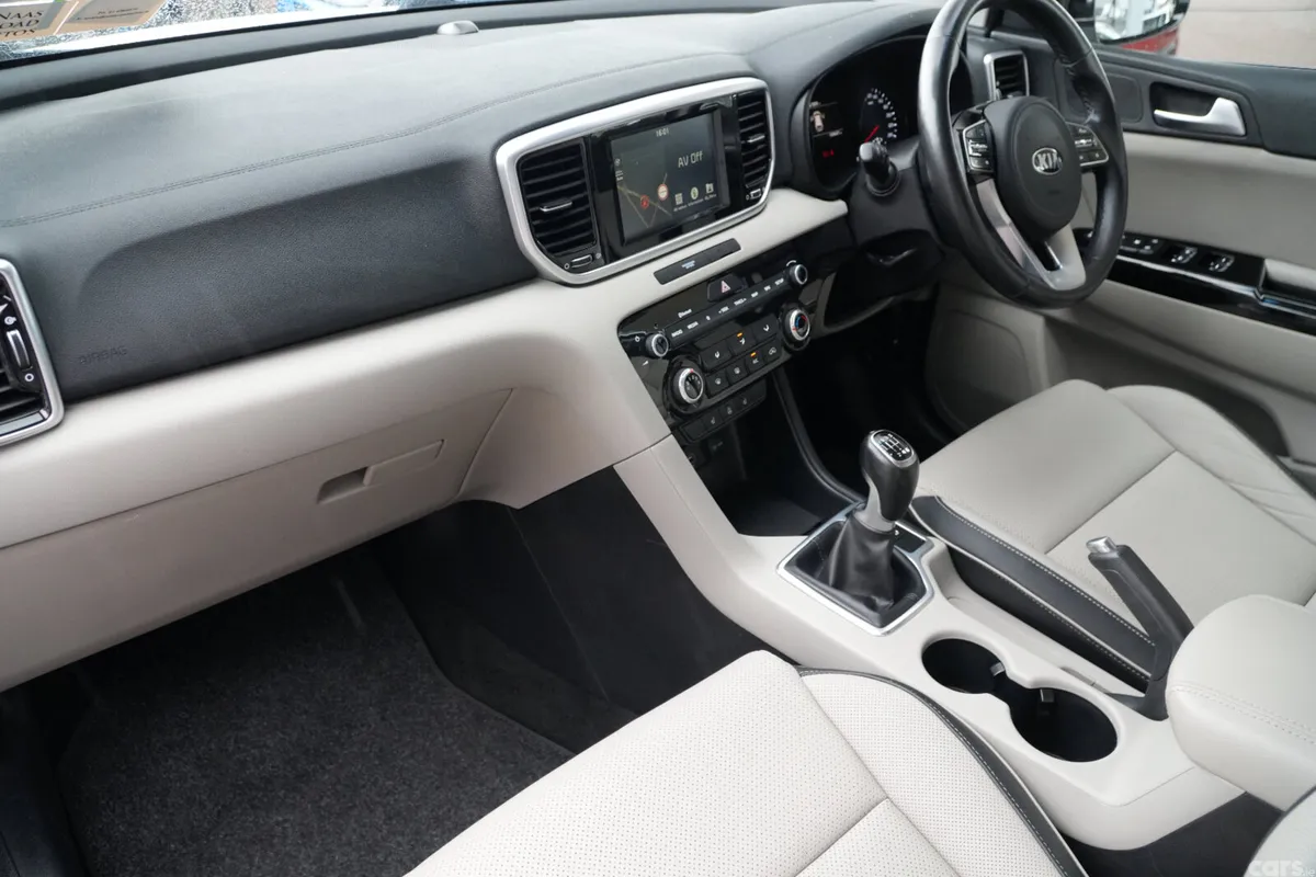 Kia Sportage SUV, Diesel, 2019, White