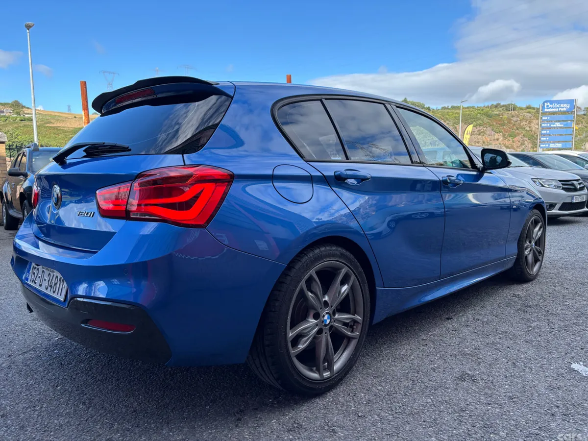 BMW 1-Series Hatchback, Petrol, 2015, Blue
