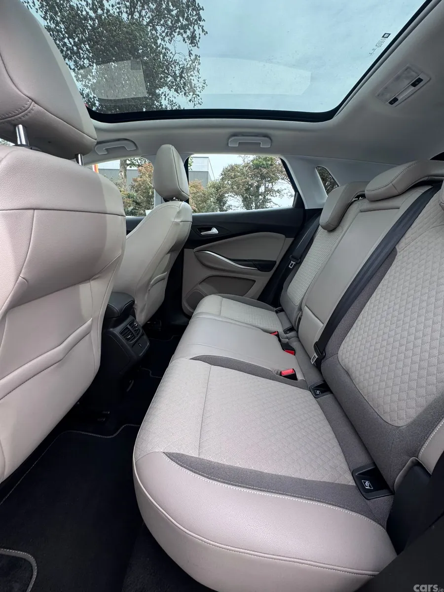 Opel Grandland X SUV, Diesel, 2019, Blue