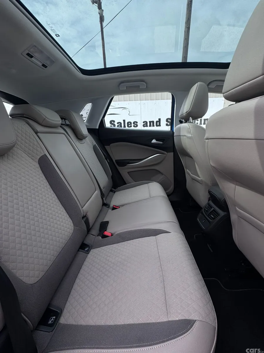 Opel Grandland X SUV, Diesel, 2019, Blue