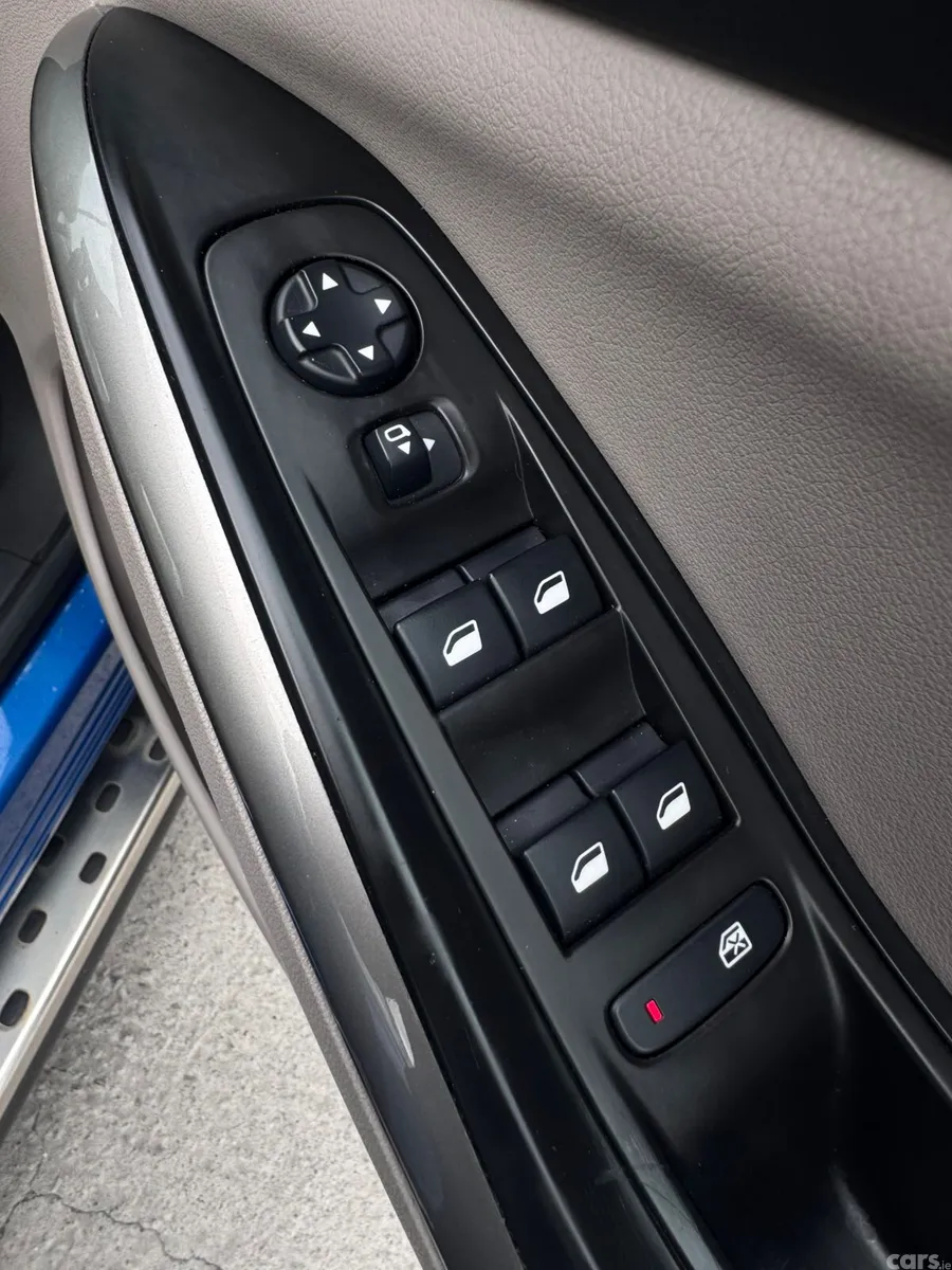 Opel Grandland X SUV, Diesel, 2019, Blue
