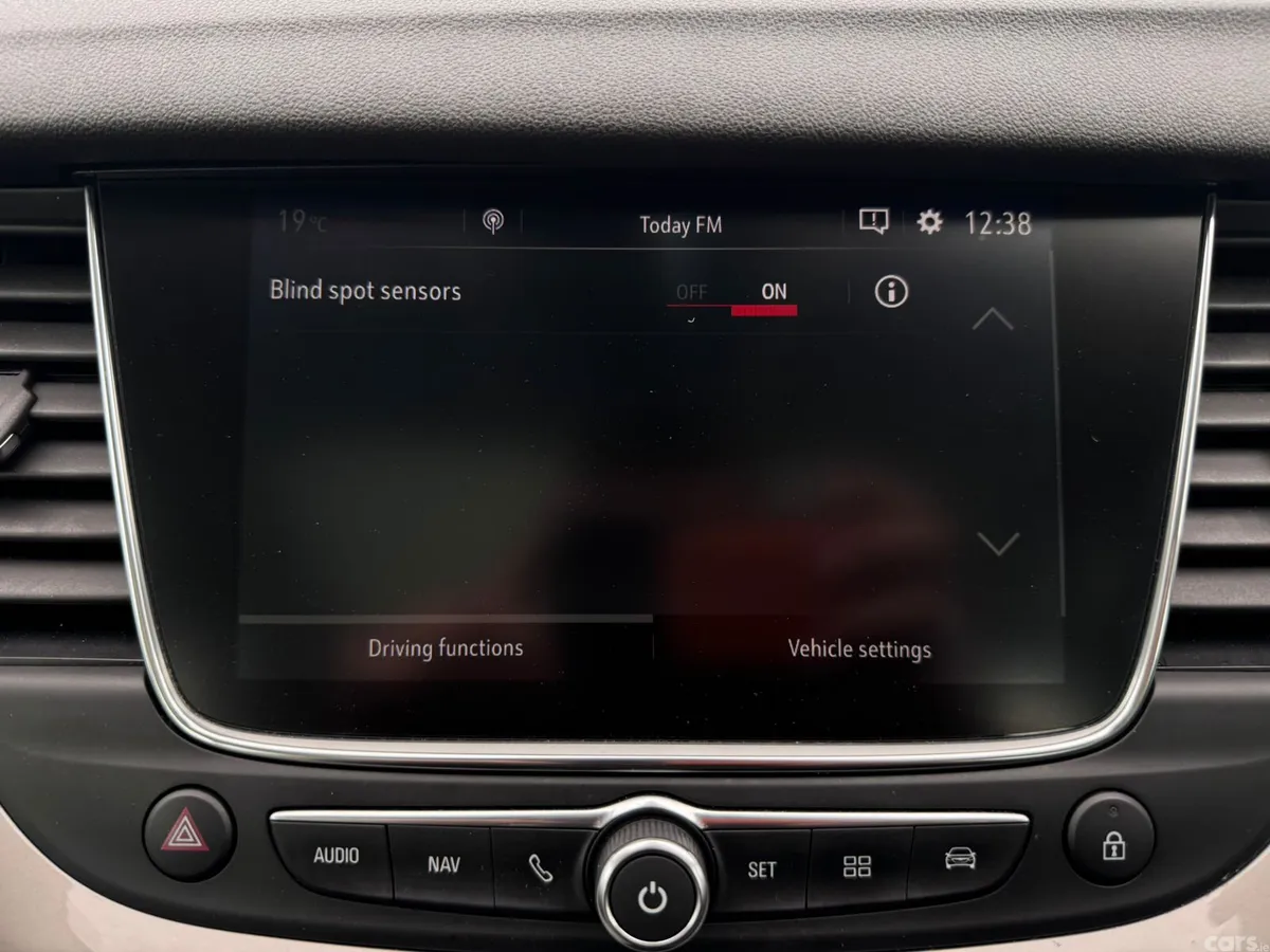 Opel Grandland X SUV, Diesel, 2019, Blue