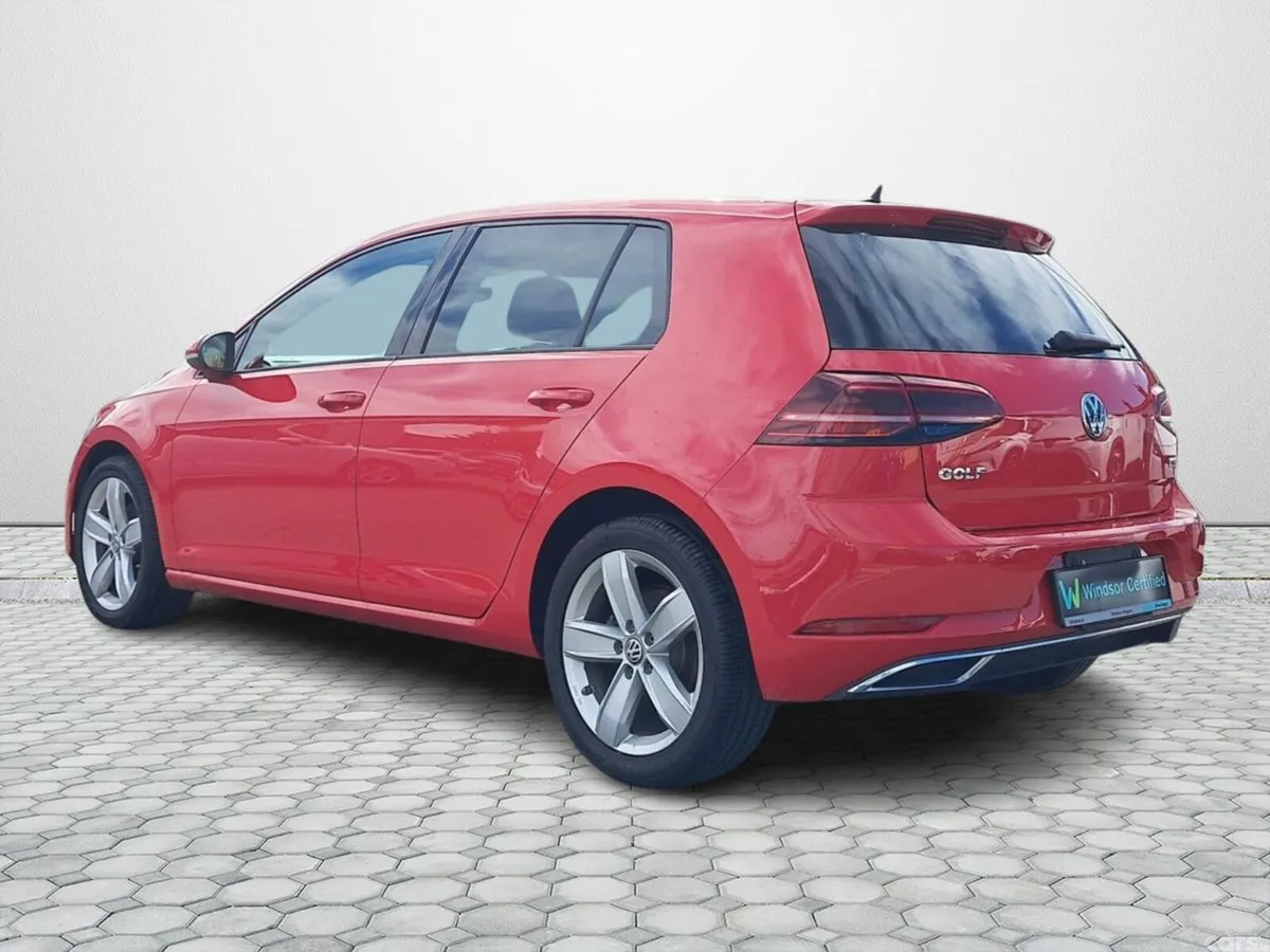 Volkswagen Golf Hatchback, Petrol, 2018, Red
