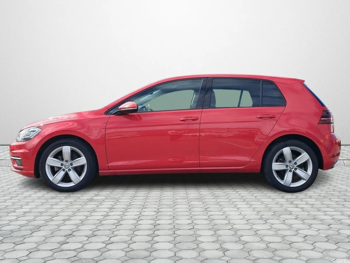 Volkswagen Golf Hatchback, Petrol, 2018, Red