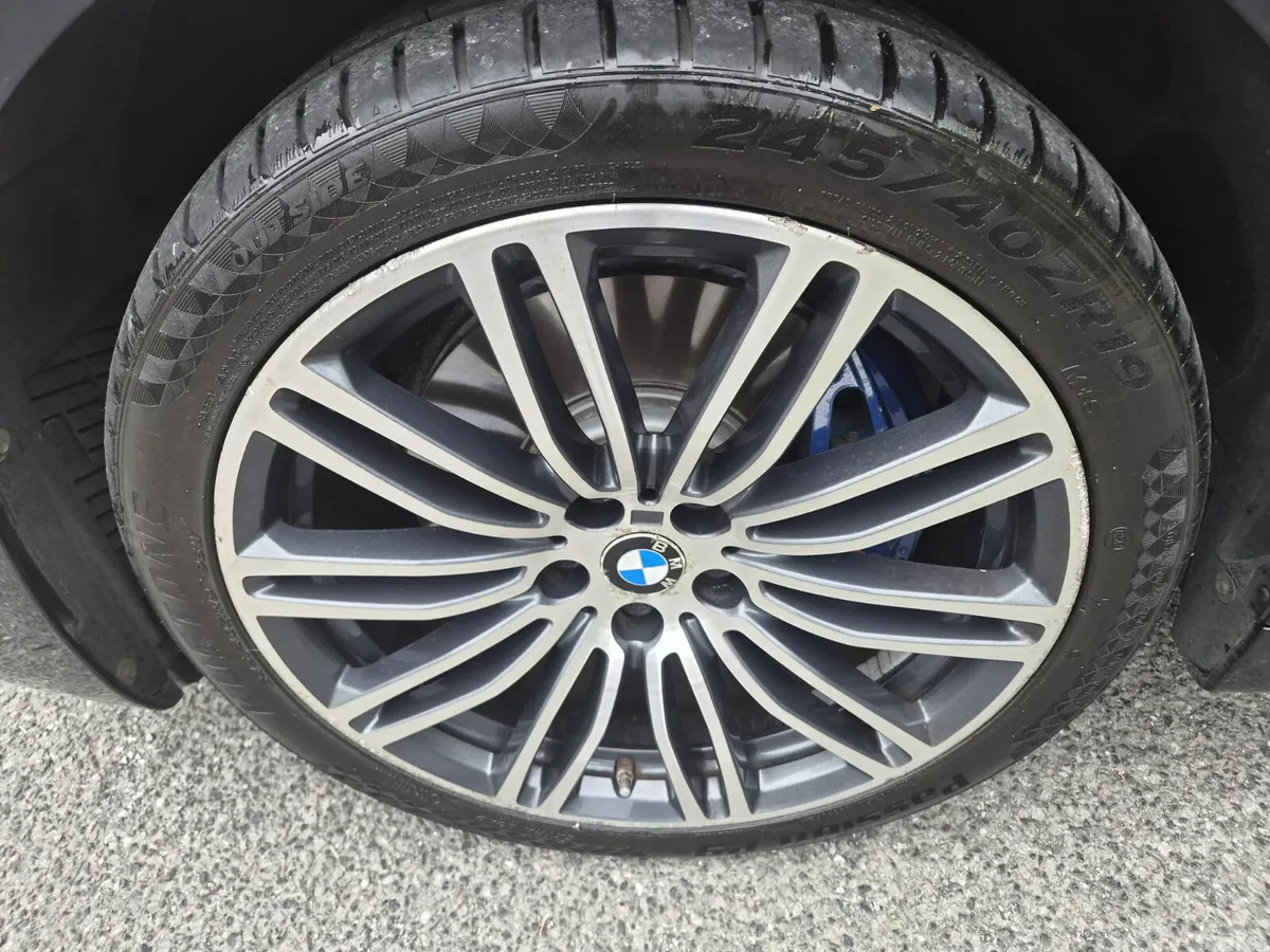 BMW 5-Series Saloon, Petrol Plug-in Hybrid, 2018, Black